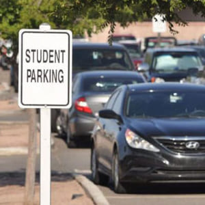 Parking des élèves